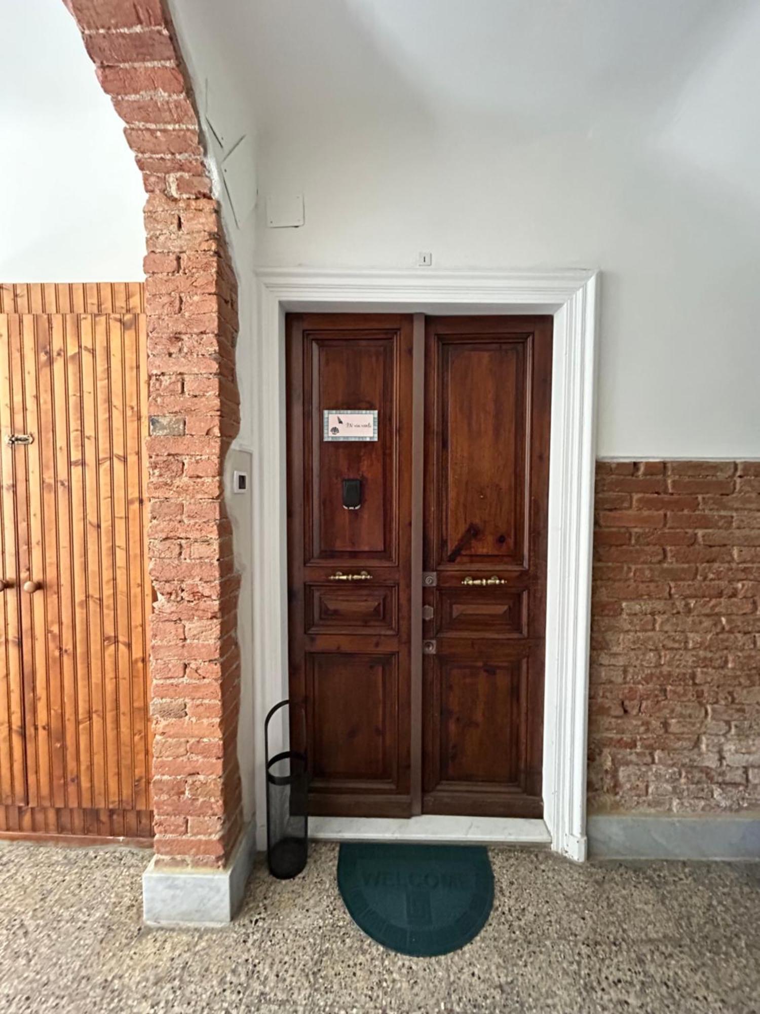 Апартаменти In Via Venti Ла-Спеція Екстер'єр фото